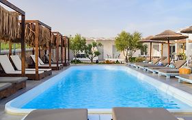 Central Pirgos Hotel